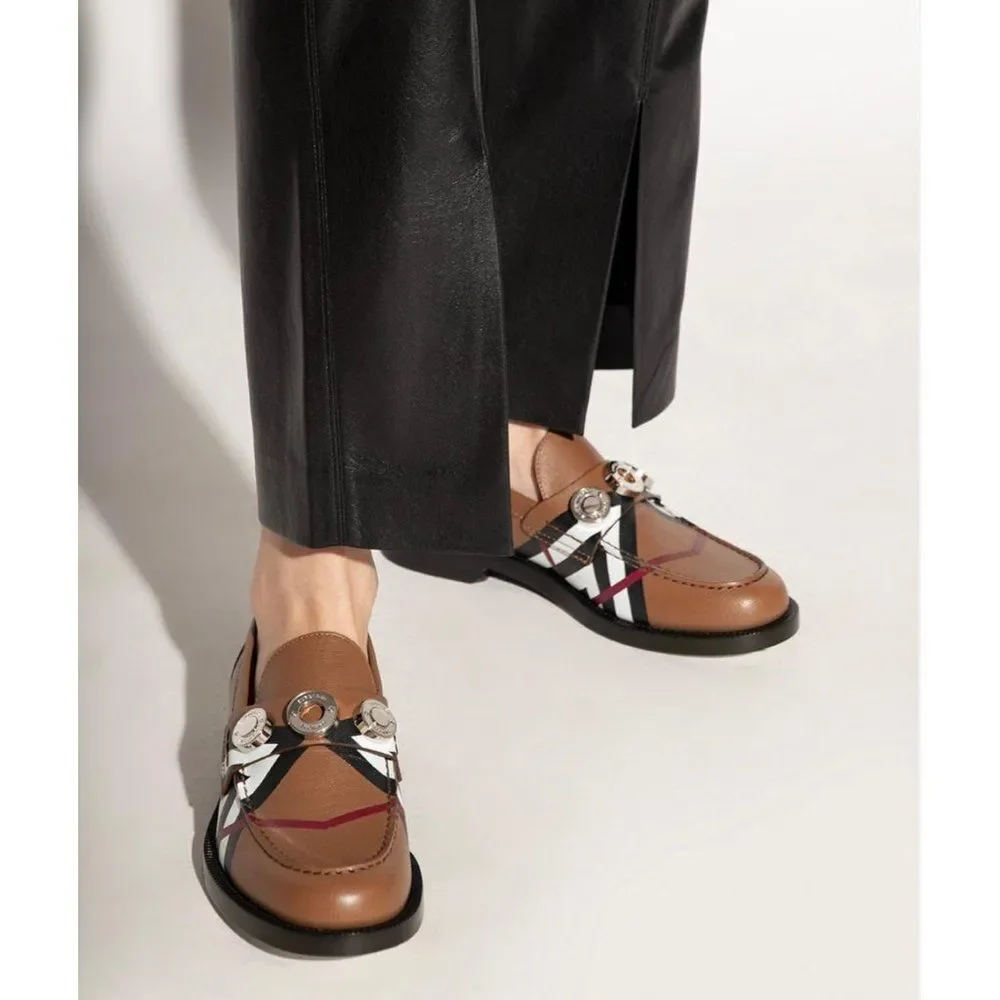 BURBERRY Women's Broadbrook Brown Nova Check Silver Hardware Loafers Siz… - Picture 4 of 14